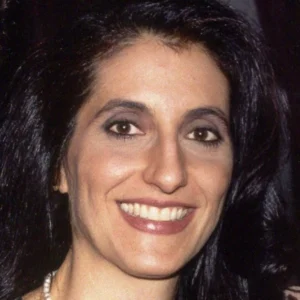 Sensorimotor Psychotherapy for Trauma Themes Course Trainer, Rebeca Farca PhDc, LMFT